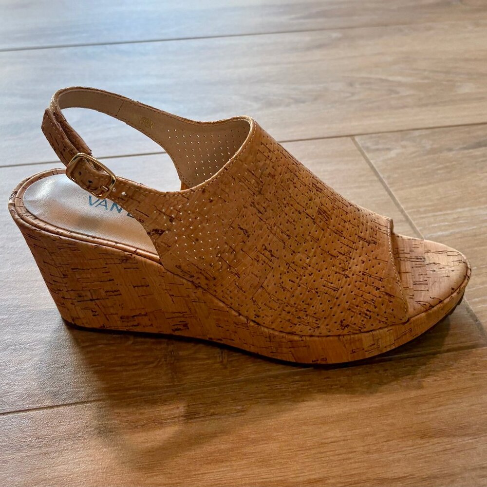 Brand New Vaneli Lansa Cork Sandal Size 8.5 Narrow